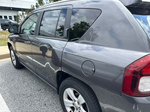 Used 2014 Jeep Compass Latitude w/ Sun/Sound Group AWD/4WD image 2