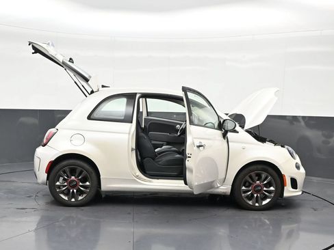 Used 2019 FIAT 500 Pop w/ Urbana Appearance Package FWD image 31