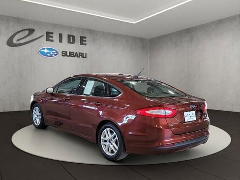 Used 2015 Ford Fusion SE image 3