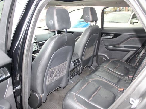 Used 2020 Jaguar F-PACE Prestige image 14