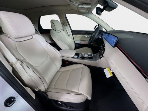 New 2026 Genesis GV70 2.5T Advanced AWD/4WD image 30