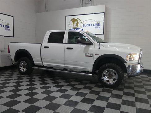 Used 2017 RAM 2500 Tradesman w/ Chrome Appearance Group AWD/4WD image 6