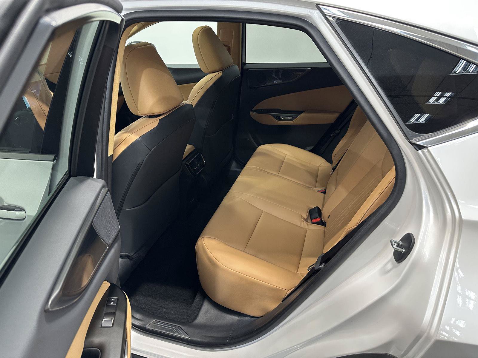 Used 2024 Lexus NX 350 AWD image 29