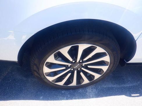 Used 2023 Lincoln Navigator L Reserve AWD/4WD image 14