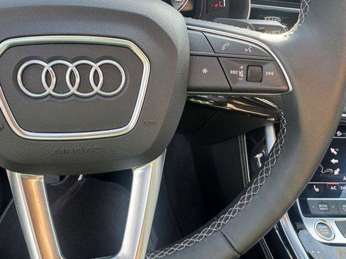Used 2025 Audi Q7 3.0T Premium Plus AWD/4WD image 23