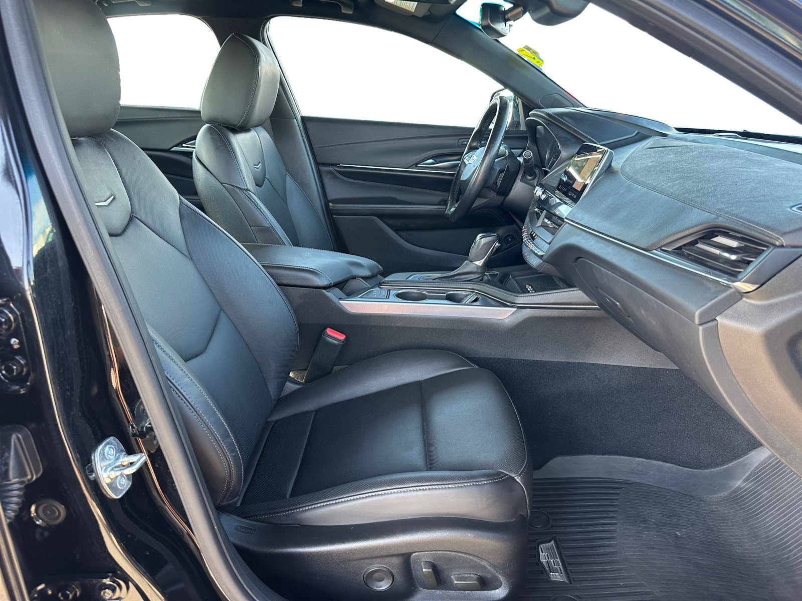 Used 2025 Cadillac CT4 Premium Luxury AWD/4WD image 15