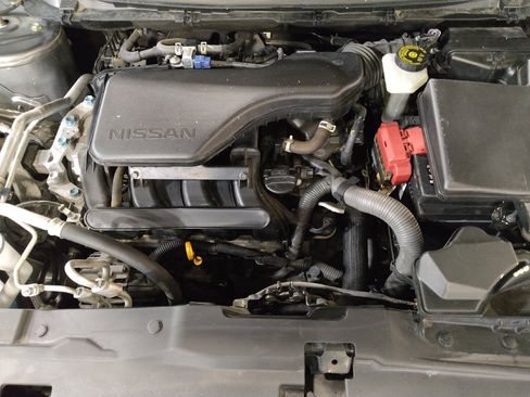 Used 2021 Nissan Rogue Sport SV FWD image 30