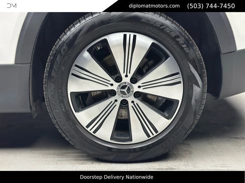 Used 2023 Mercedes-Benz EQB 300 4MATIC w/ Exclusive Package image 42