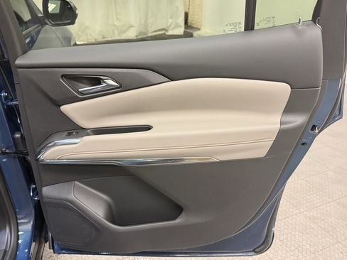 New 2026 Chevrolet Traverse LT w/ Sun and Wheel Package image 20