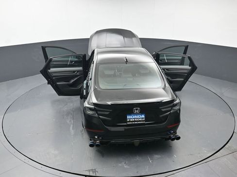 Used 2020 Honda Accord EX image 48