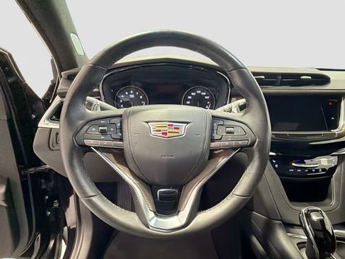 Used 2024 Cadillac XT6 Sport w/ Platinum Package image 10