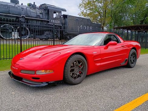 Used 2001 Chevrolet Corvette Z06 w/ Memory Pkg RWD image 57