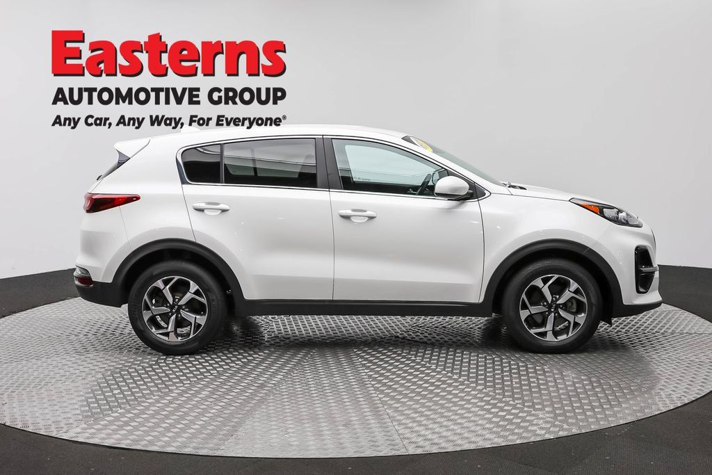 Used 2022 Kia Sportage LX FWD image 6