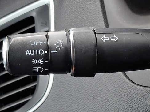 Used 2019 Acura TLX w/ Technology Package FWD image 28