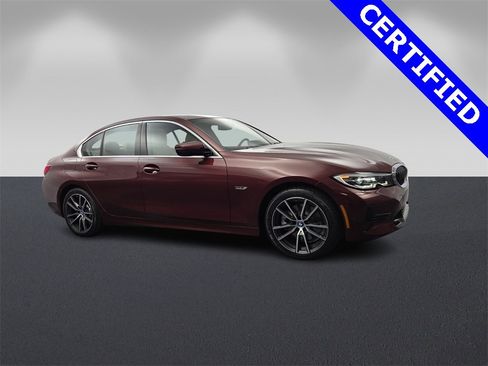 Used 2022 BMW 330e w/ Premium Package image 1