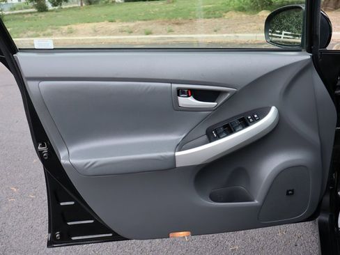 Used 2011 Toyota Prius Four w/ Solar Roof Pkg image 23