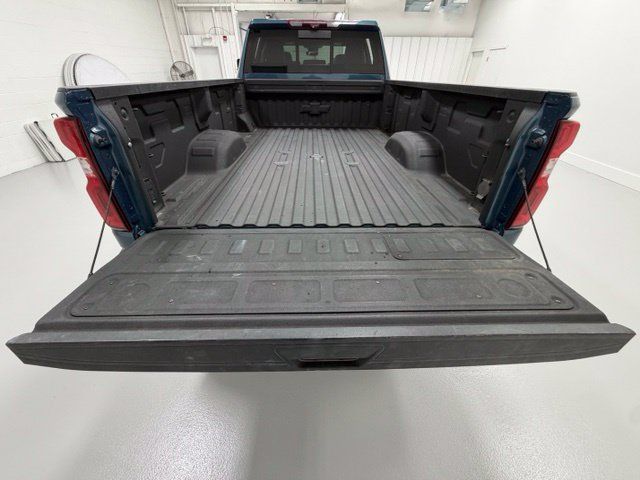 Certified 2024 Chevrolet Silverado 3500 LTZ w/ LTZ Premium Package AWD/4WD image 24