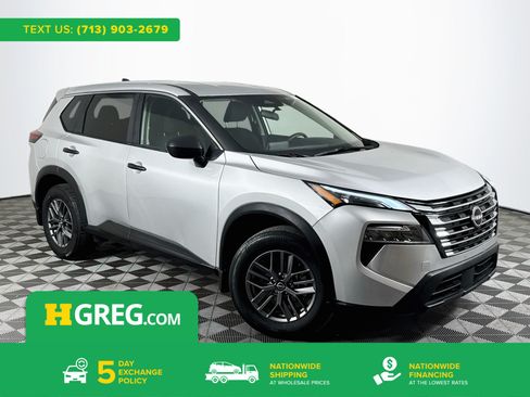 Used 2025 Nissan Rogue S FWD image 1