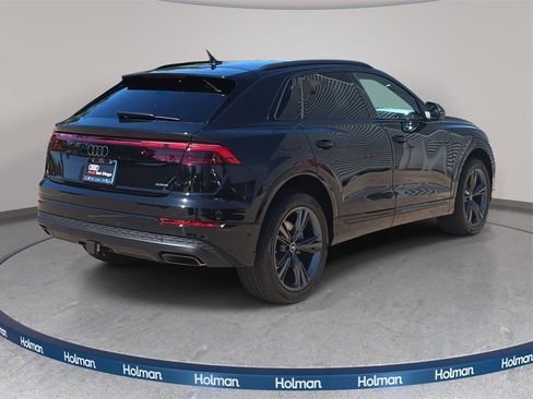 New 2026 Audi Q8 Premium image 3