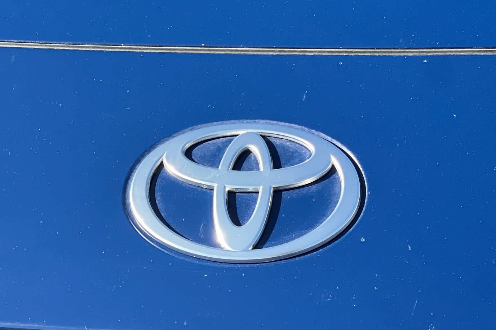 Certified 2025 Toyota Camry LE FWD image 16