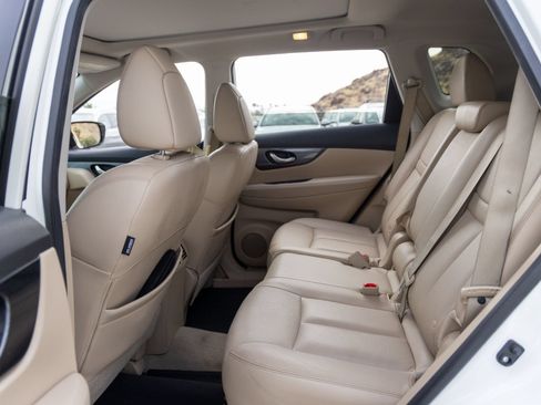 Used 2015 Nissan Rogue SL w/ SL Premium Package FWD image 27