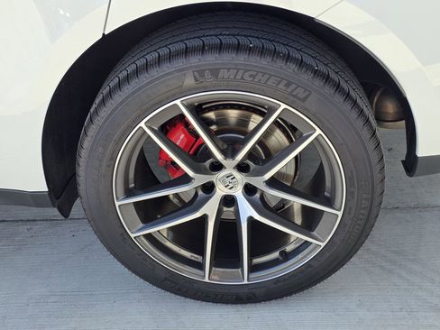 Used 2025 Porsche Macan S image 16