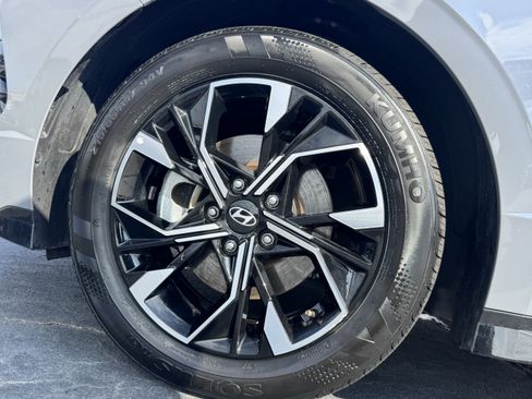 Used 2025 Hyundai Sonata SEL FWD image 13