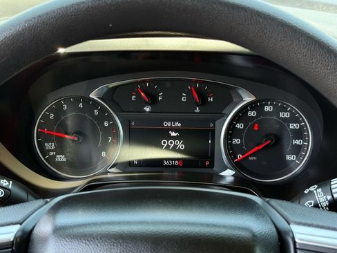Used 2025 Chevrolet Blazer LT AWD/4WD image 19
