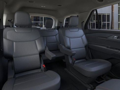 New 2025 Ford Explorer Active w/ Active Comfort Package image 11