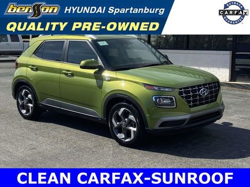 Used 2023 Hyundai Venue SEL w/ Cargo Package image 1