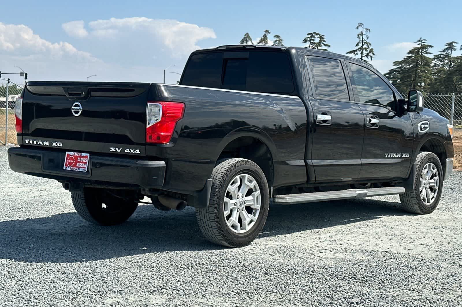 Used 2016 Nissan Titan SV AWD/4WD image 3