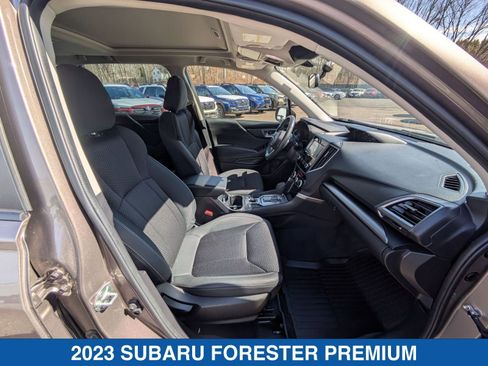 Used 2023 Subaru Forester Premium image 36