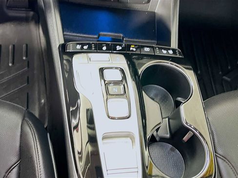 Used 2022 Hyundai Tucson Limited image 17