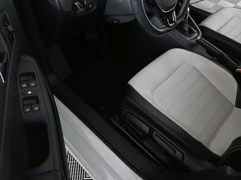 Used 2016 Volkswagen Jetta Sport image 7