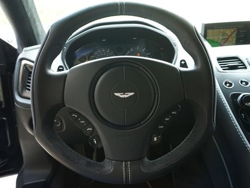 Used 2015 Aston Martin Vanquish Coupe RWD image 15