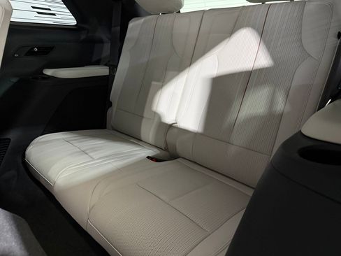 New 2026 Cadillac Vistiq Luxury AWD/4WD image 44