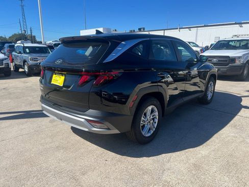 New 2026 Hyundai Tucson SE FWD image 3