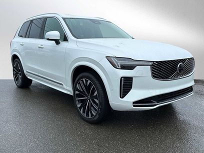 New 2025 Volvo XC90 T8 Plus w/ Protection Package Premier