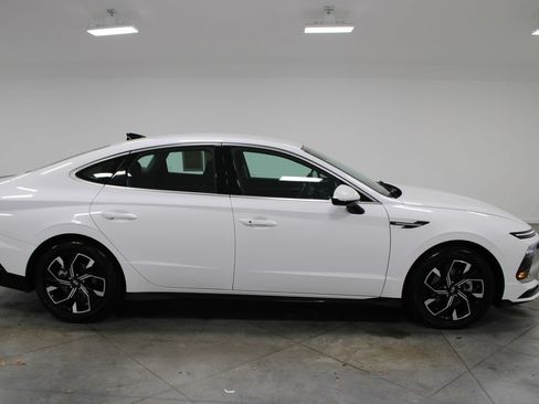 Used 2025 Hyundai Sonata SEL FWD image 11