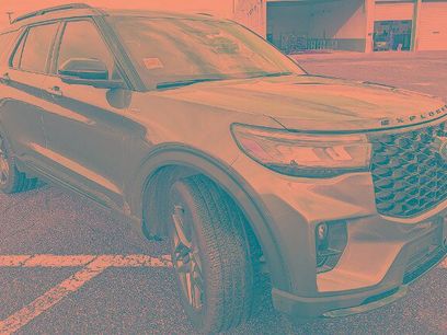 Certified 2025 Ford Explorer ST-Line w/ Premium Package