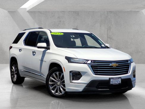 Used 2023 Chevrolet Traverse Premier AWD/4WD image 1