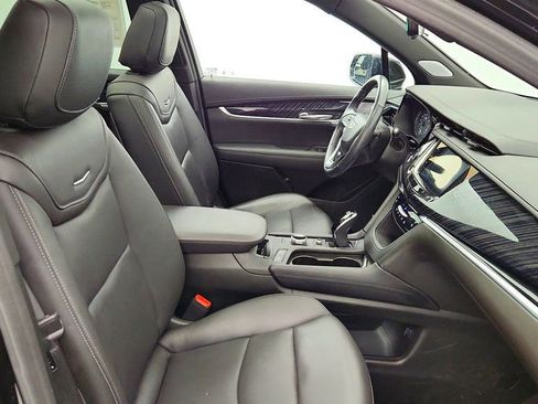 Used 2024 Cadillac XT6 Premium Luxury w/ Technology Package image 25