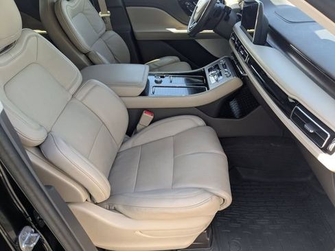 Used 2023 Lincoln Aviator Reserve w/ Equipment Group 201A AWD/4WD image 24