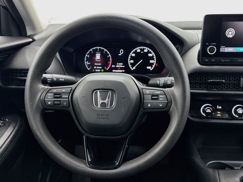 Used 2023 Honda HR-V LX image 17