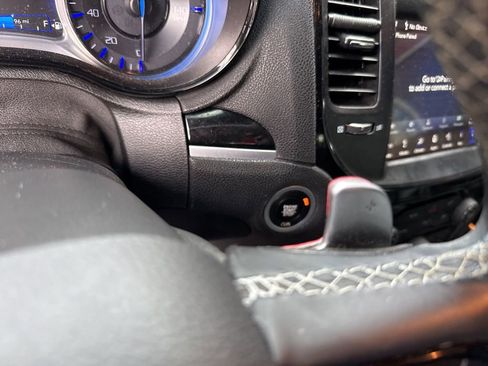 Used 2018 Chrysler 300 S w/ 300S Premium Group image 32