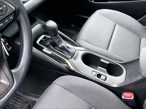 Used 2025 Toyota Corolla LE FWD image 15