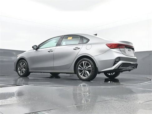 Used 2024 Kia Forte LXS w/ LXS Technology Package image 21