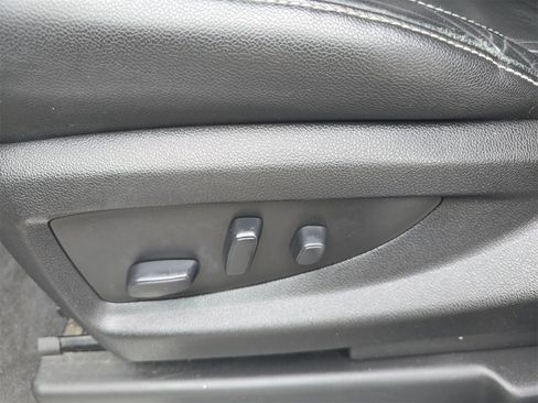 Used 2020 Chevrolet Tahoe LT image 13