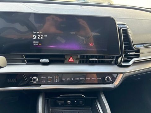 Certified 2024 Kia Sportage EX AWD/4WD image 13