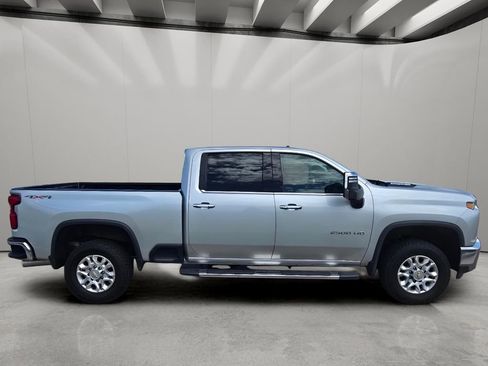 Used 2023 Chevrolet Silverado 2500 LTZ AWD/4WD image 6